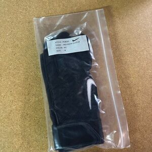 Nike Pro Show Elite Black Baseball Gloves Size M NEW